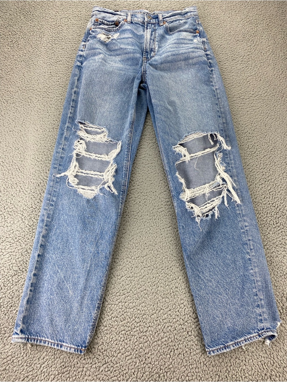 American Eagle Strigid Ripped Highest Rise Baggy Straight Jean  Size: 6 Regular